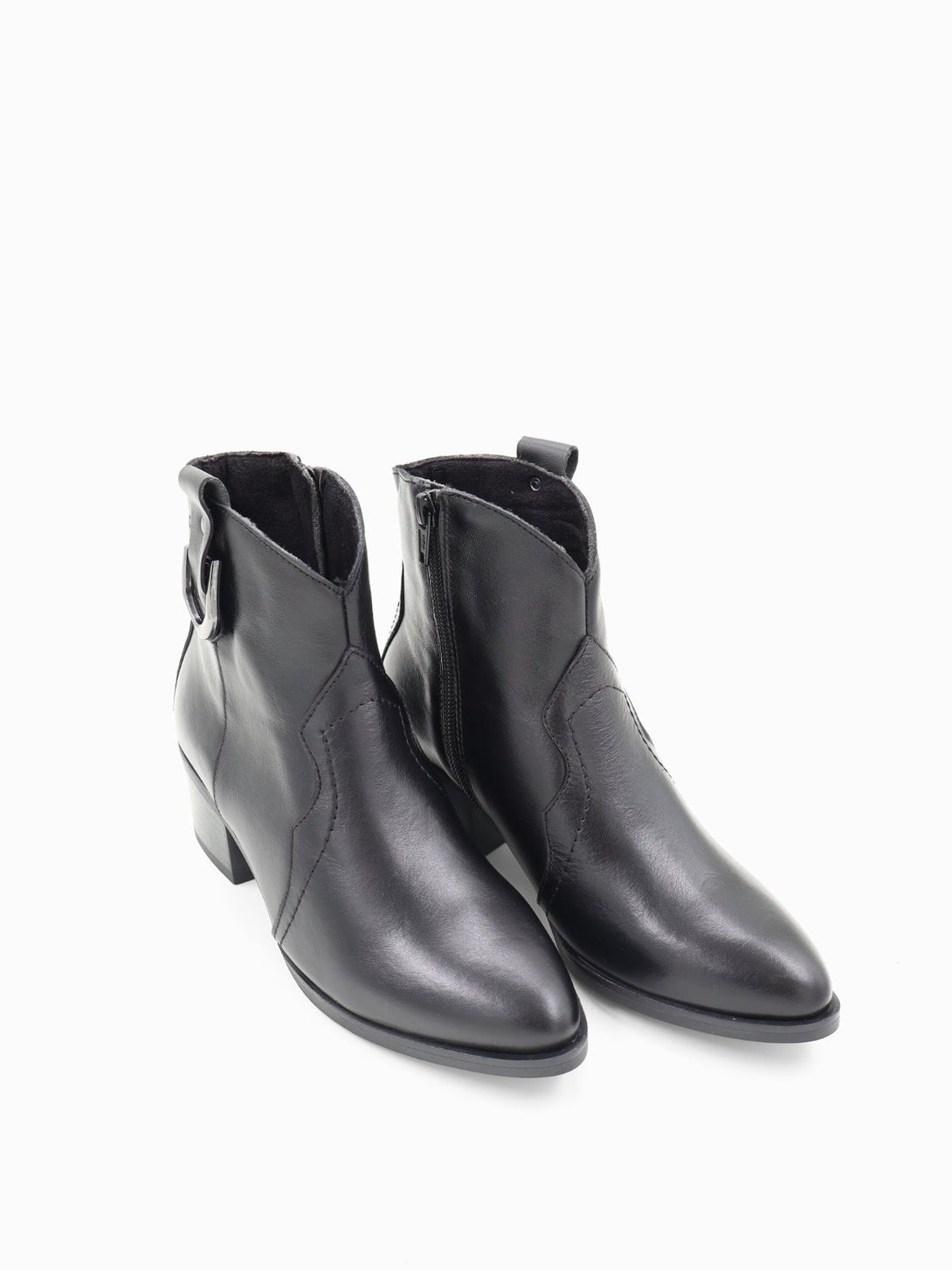 מגפון עור Paula