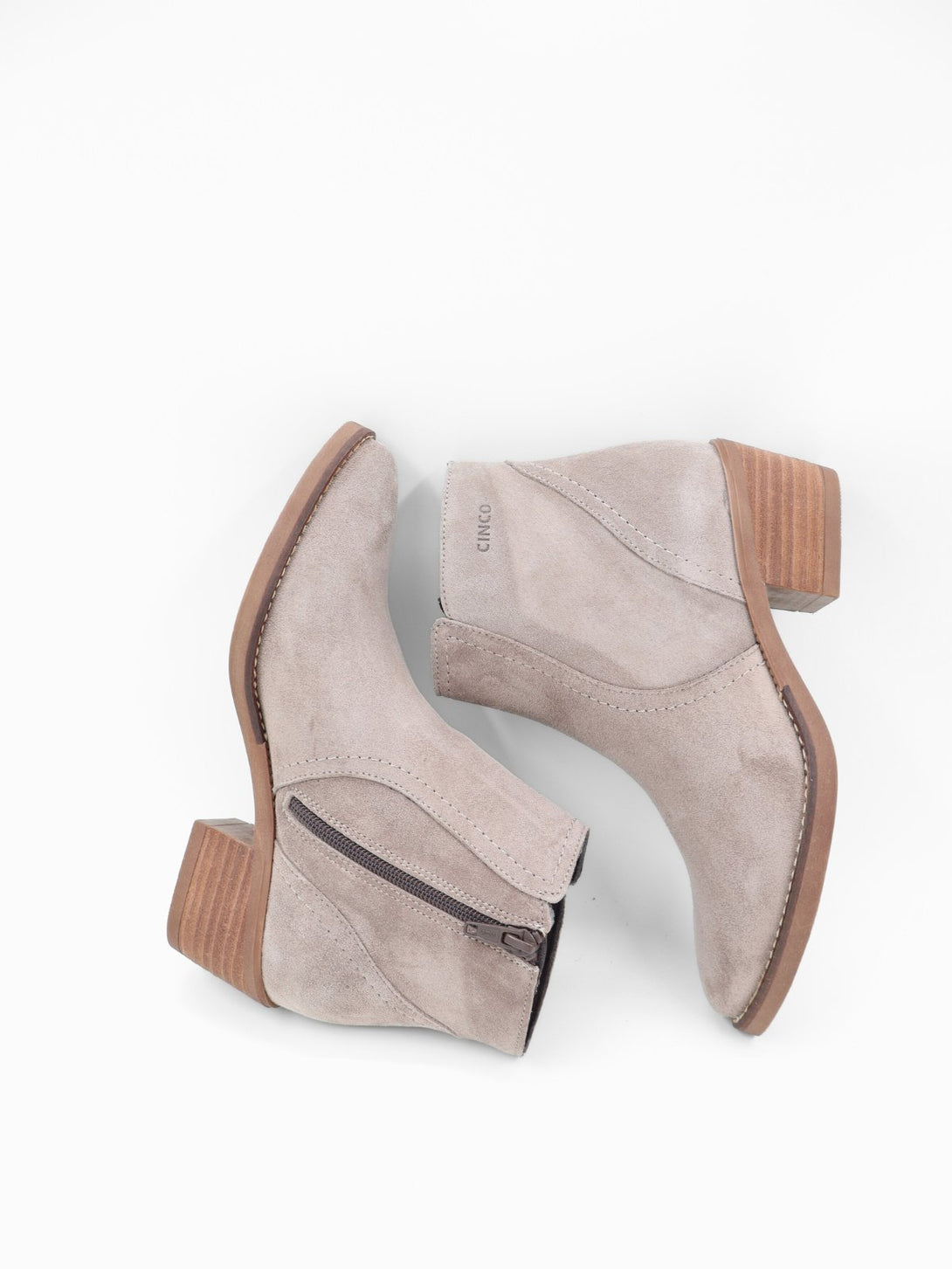 מגפון עור Alexia